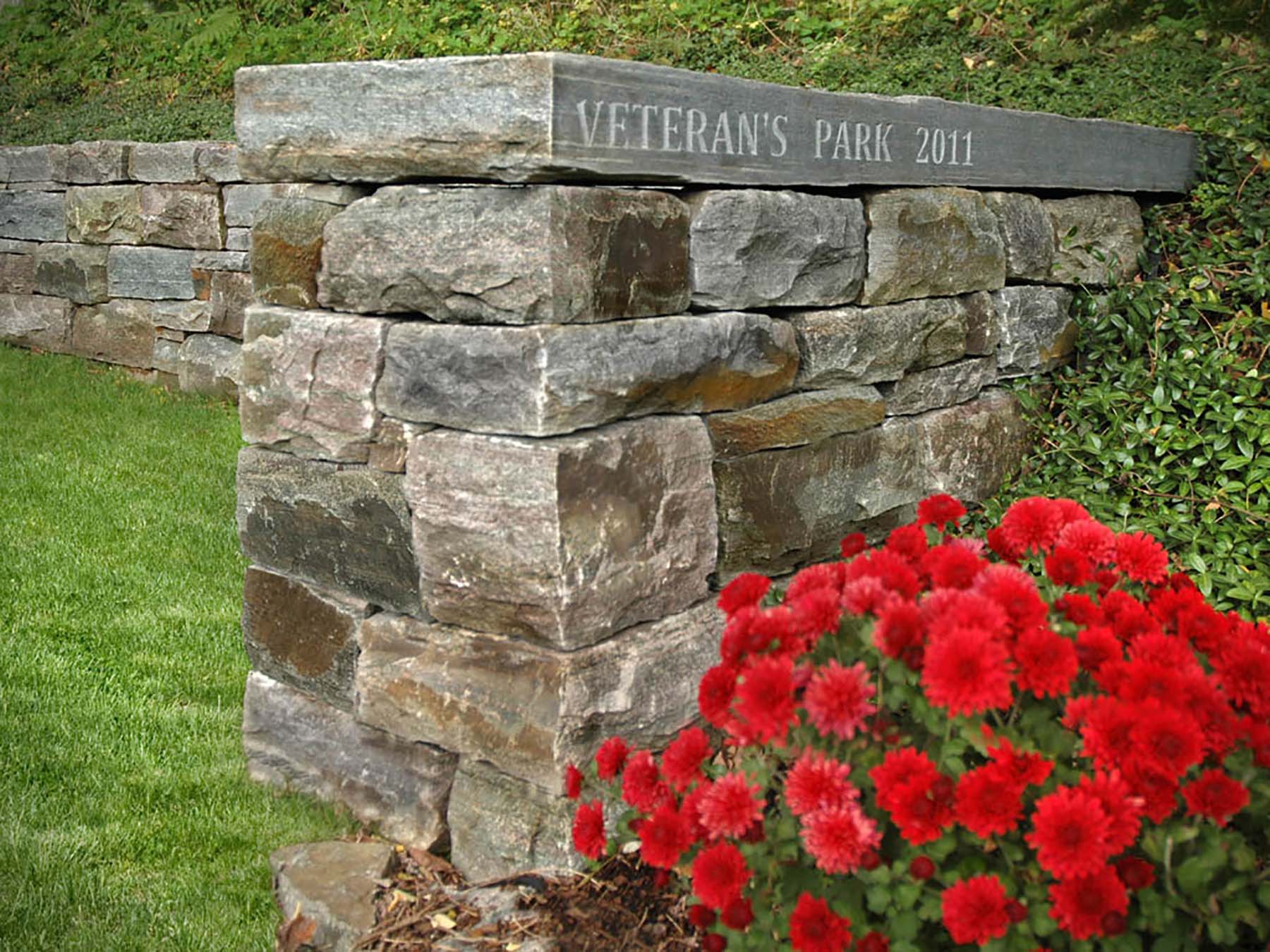 natural stone Ticonderoga granite wall in park